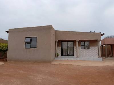 House for Sale in Itireleng Kgabalatsane &ndash; 2 Houses on One Stand