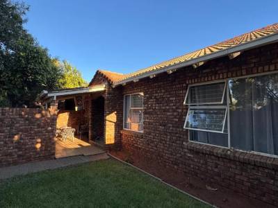 Townhouse for Sale in New Park