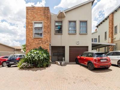 Townhouse For Sale in Meyersdal, Alberton