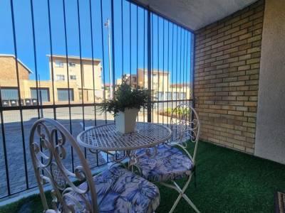 Townhouse For Sale in New Redruth, Alberton