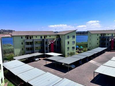 2 Bedroom Apartment for sale in Fleurhof