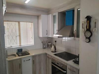 Spacious 2-Bedroom Apartment for Rent in Verwoerdpark